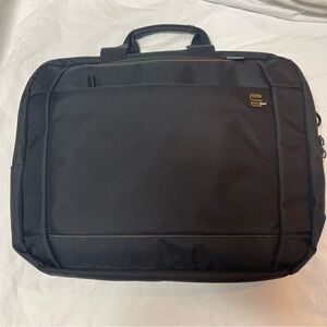 Sumdex Core Classic Laptop Briefcase with Padded Compartment And Backpack Straps